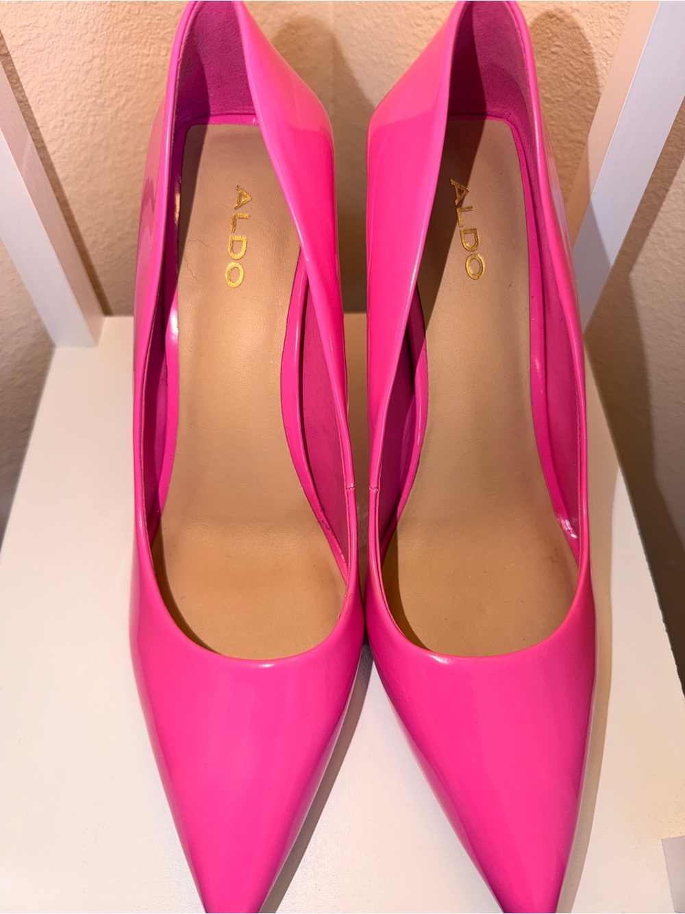ALDO Hot Pink Pointed Toe Patent Pumps Sz 9 - Picture 4 of 5